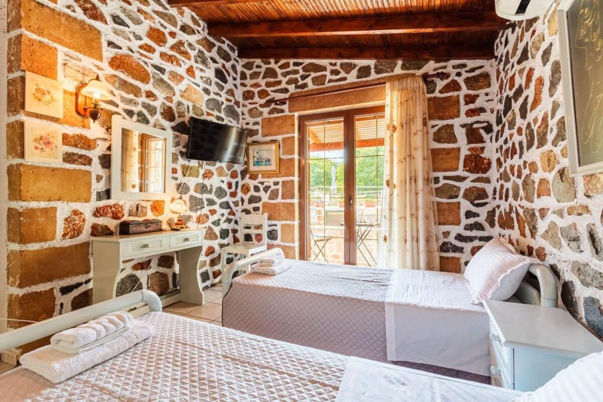 Mani'S Garden Paradise - Elia Secluded Retreat Stoúpa Exterior foto
